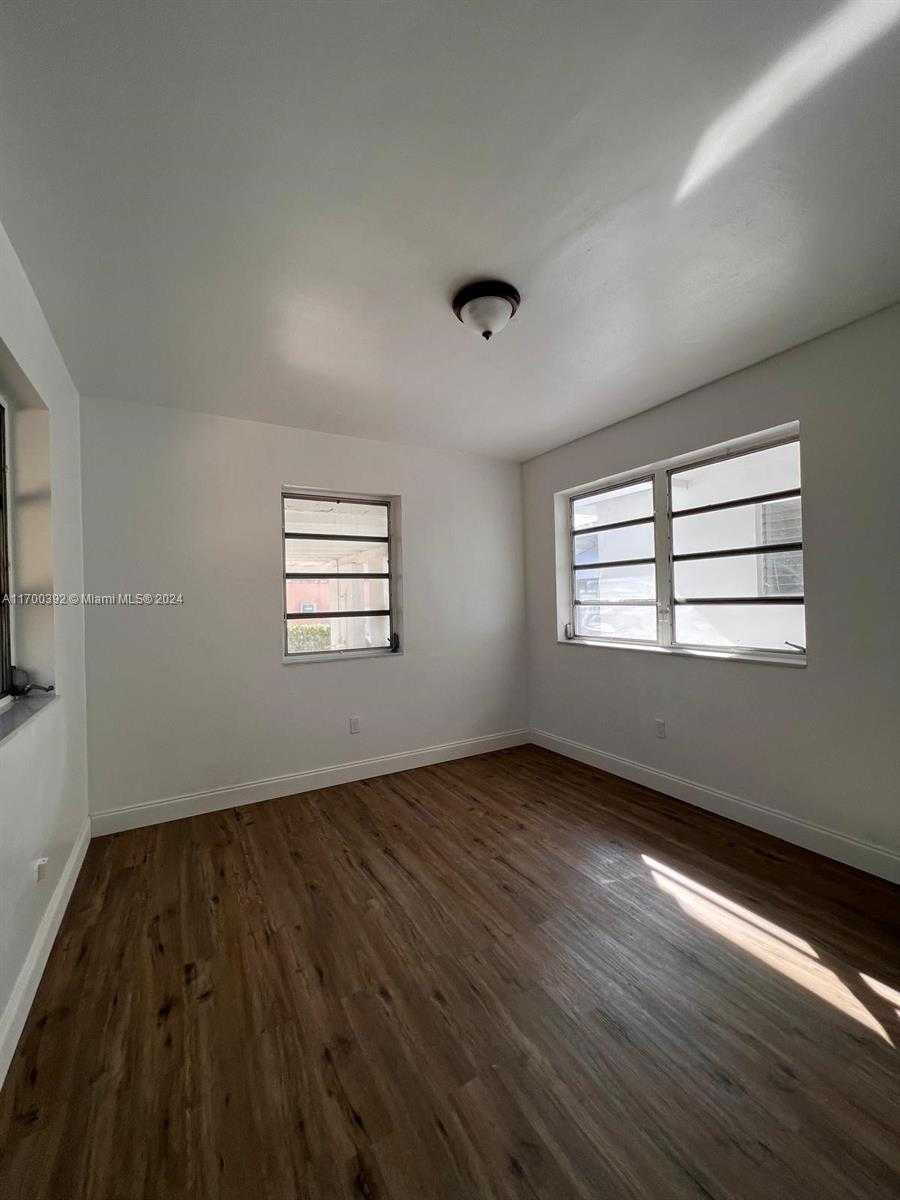 Small Image of 890 NORTH WEST 55TH ST, Miami Number 37