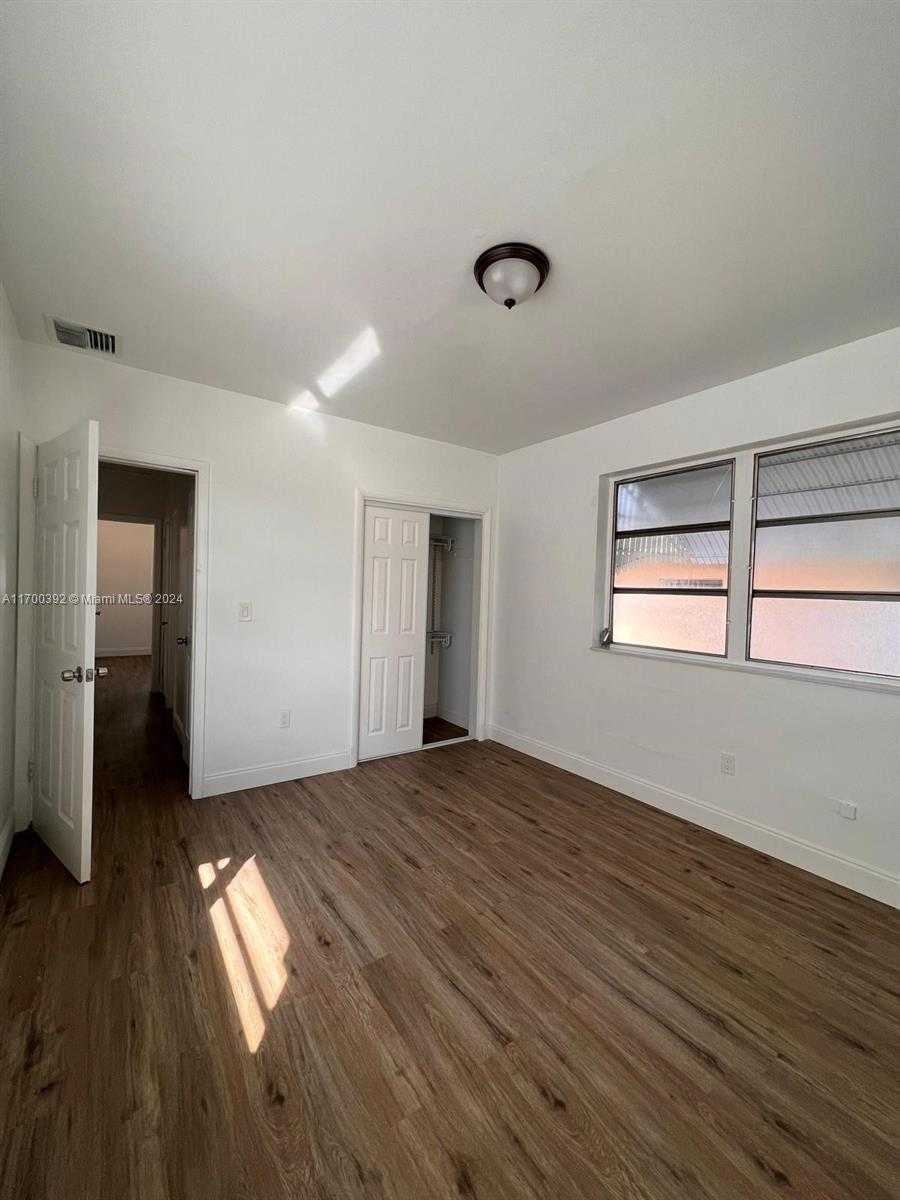 Small Image of 890 NORTH WEST 55TH ST, Miami Number 38