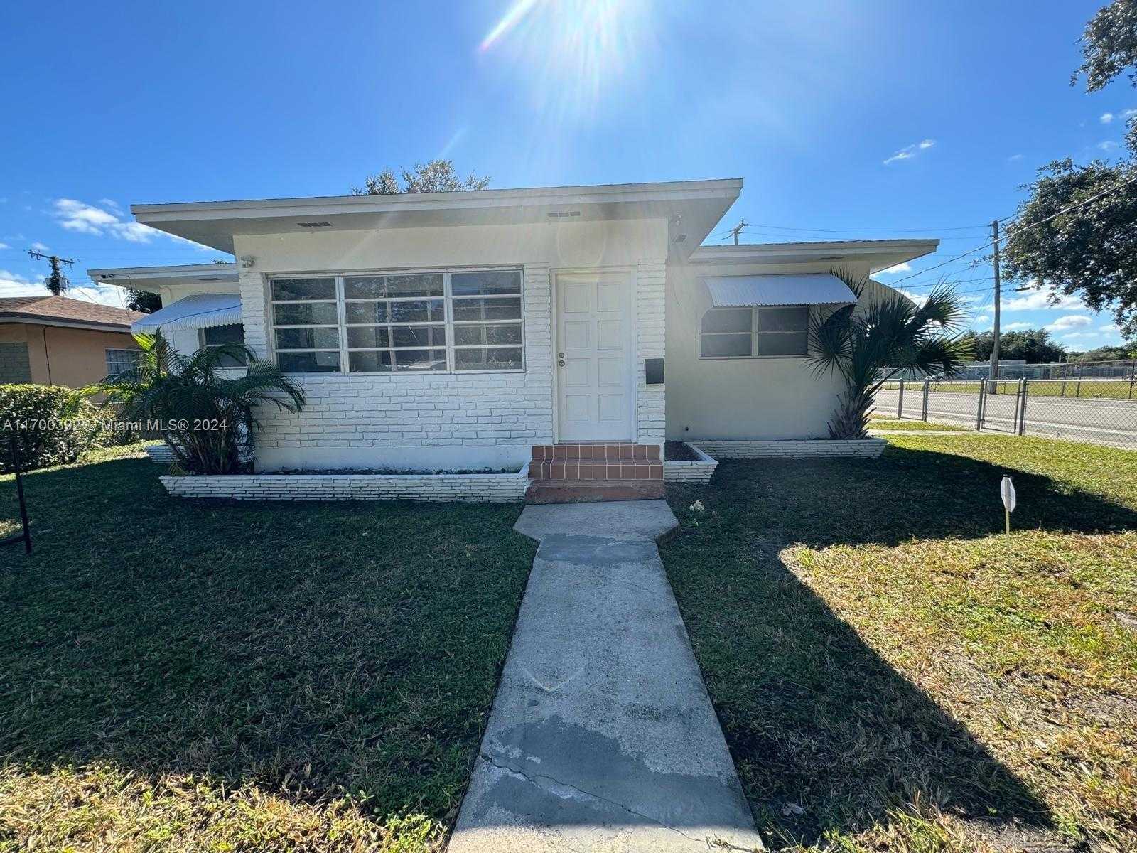 Small Image of 890 NORTH WEST 55TH ST, Miami Number 4
