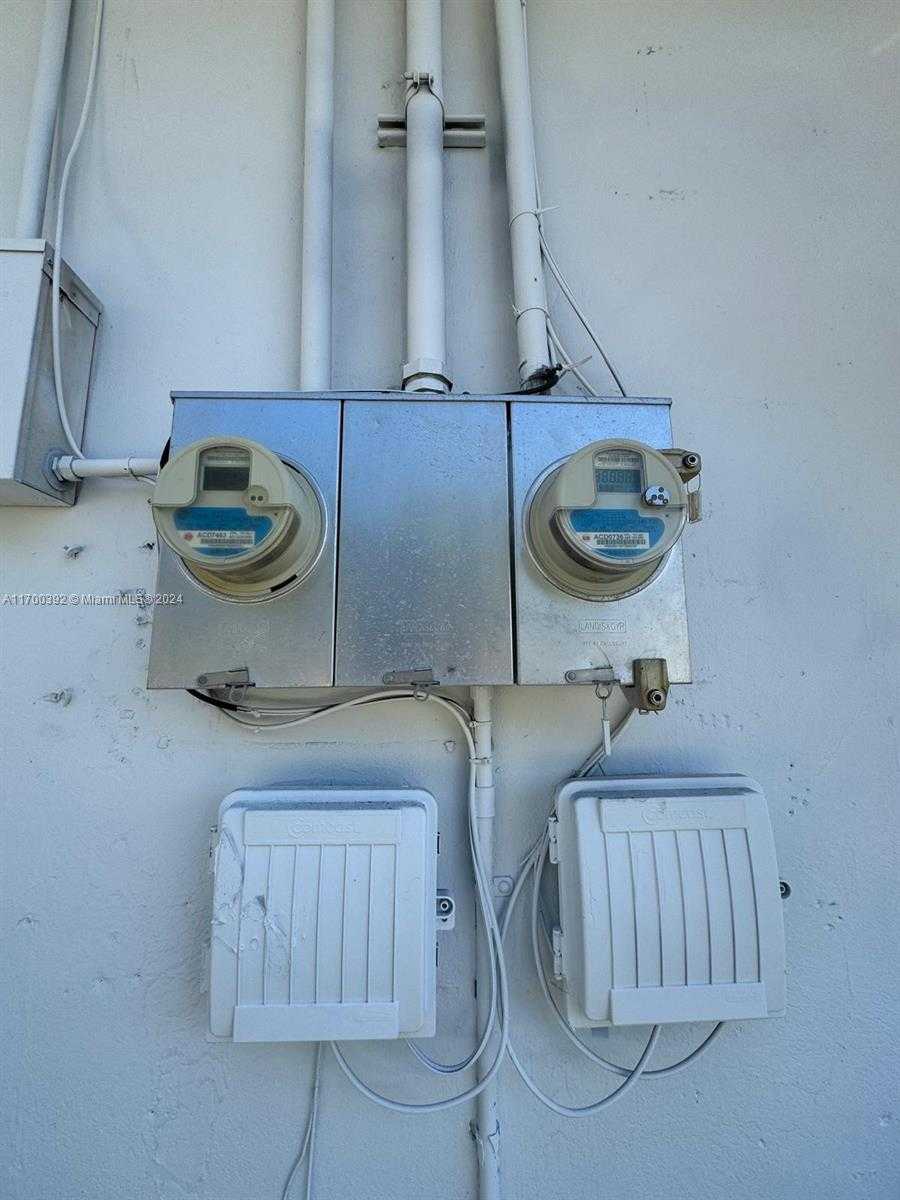Small Image of 890 NORTH WEST 55TH ST, Miami Number 42