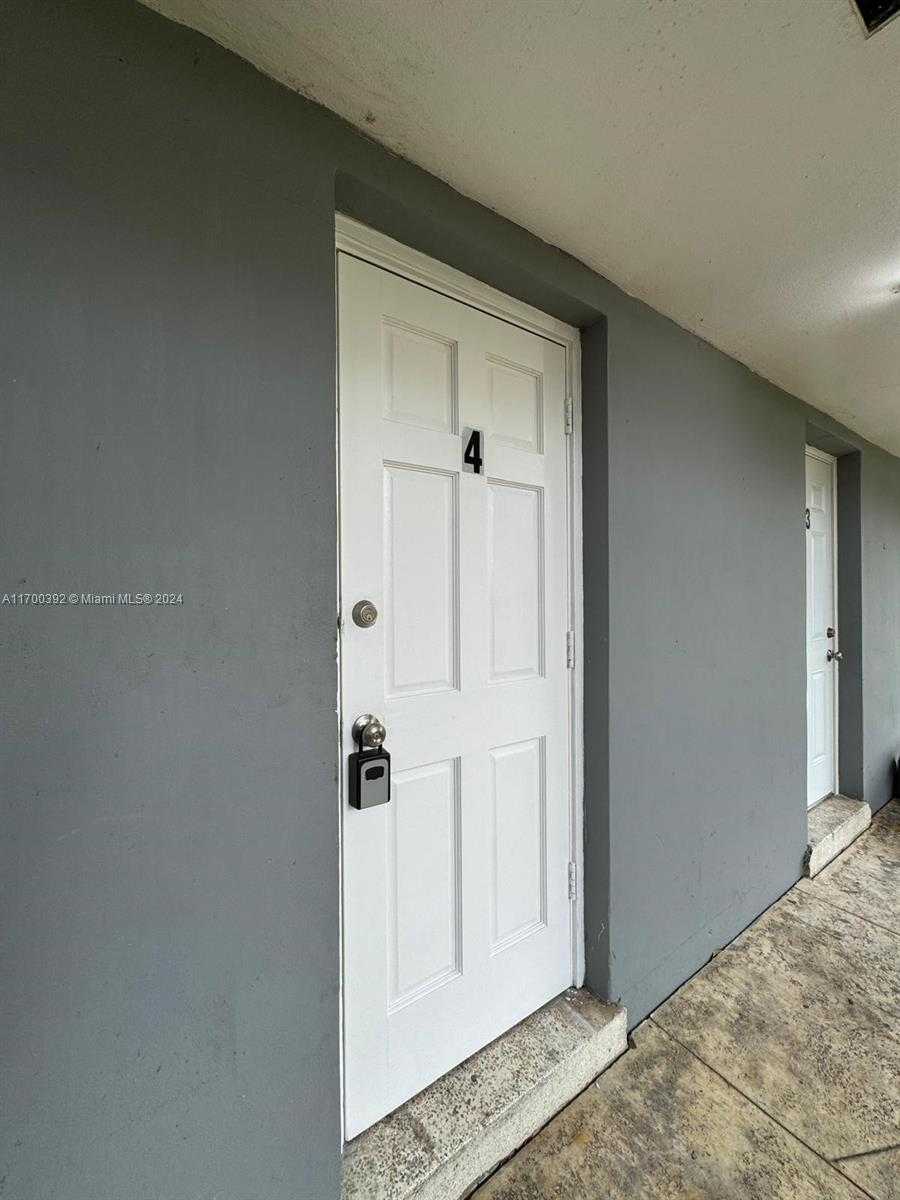 Small Image of 890 NORTH WEST 55TH ST, Miami Number 50