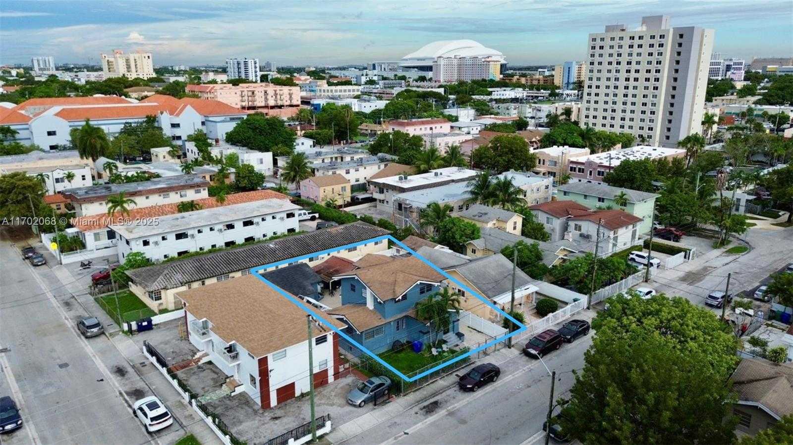Small Image of 236 SOUTH WEST 10 AVENUE, Miami Number 2