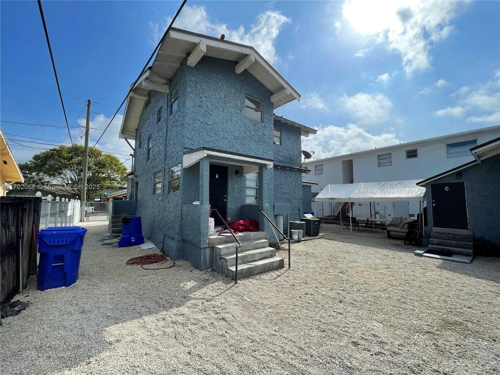 Small Image of 236 SOUTH WEST 10 AVENUE, Miami Number 4