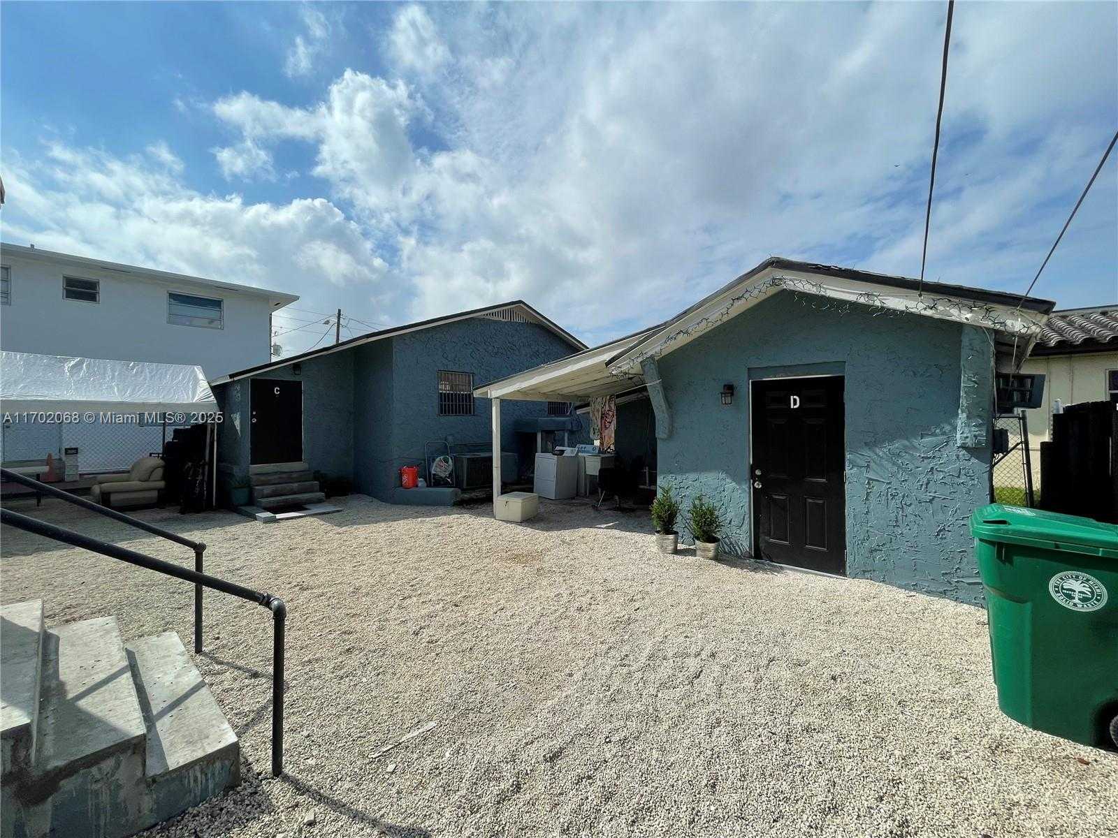 Small Image of 236 SOUTH WEST 10 AVENUE, Miami Number 6