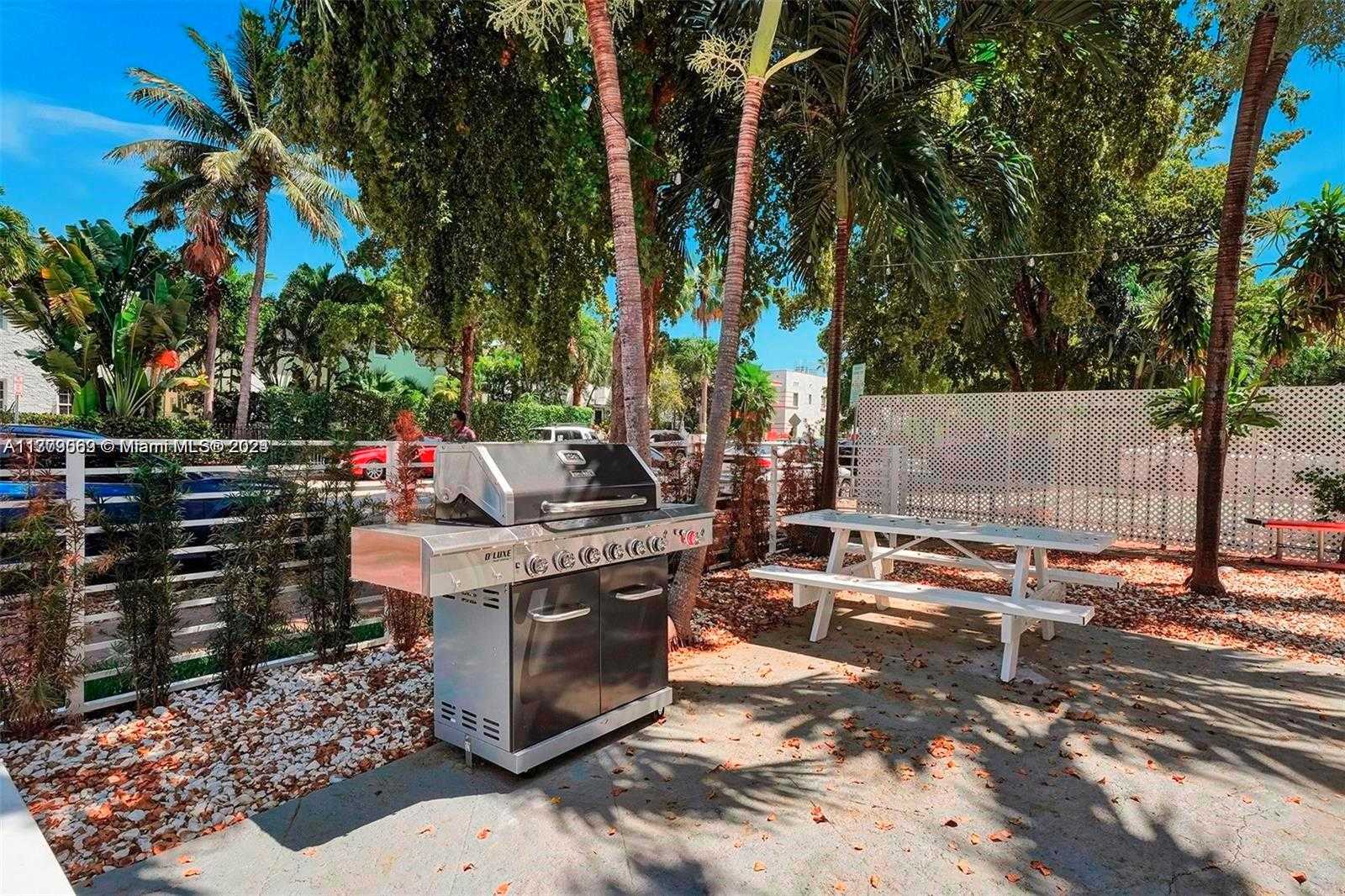 Small Image of 1000 7TH ST #10, Miami Beach Number 24