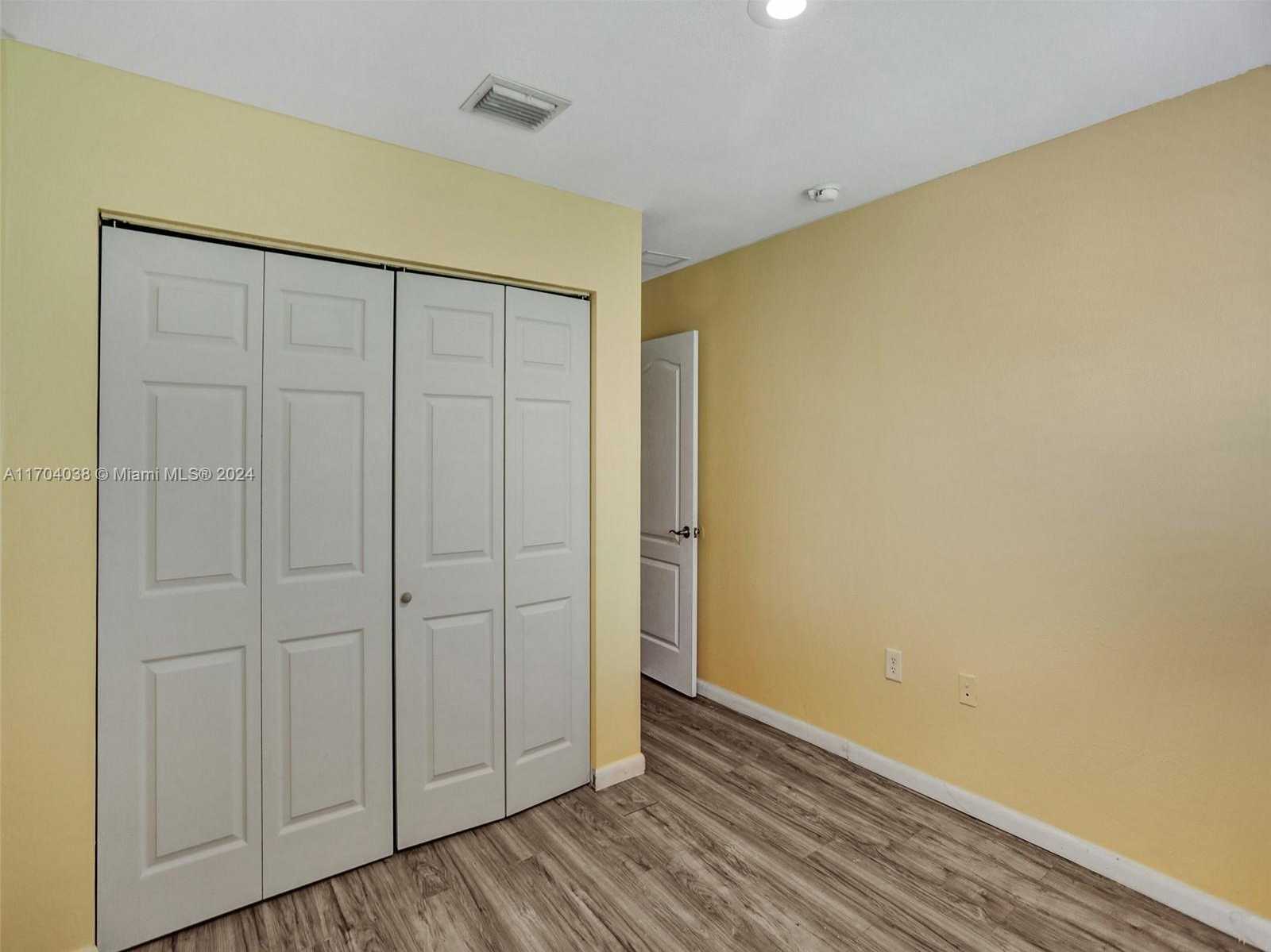 Small Image of 421 NORTH WEST 40TH CT #4, Oakland Park Number 14
