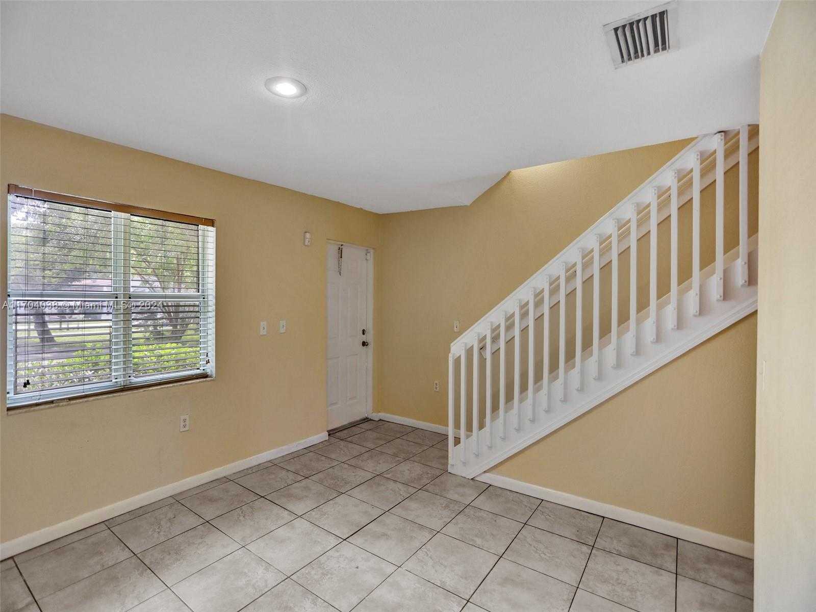 Small Image of 421 NORTH WEST 40TH CT #4, Oakland Park Number 3