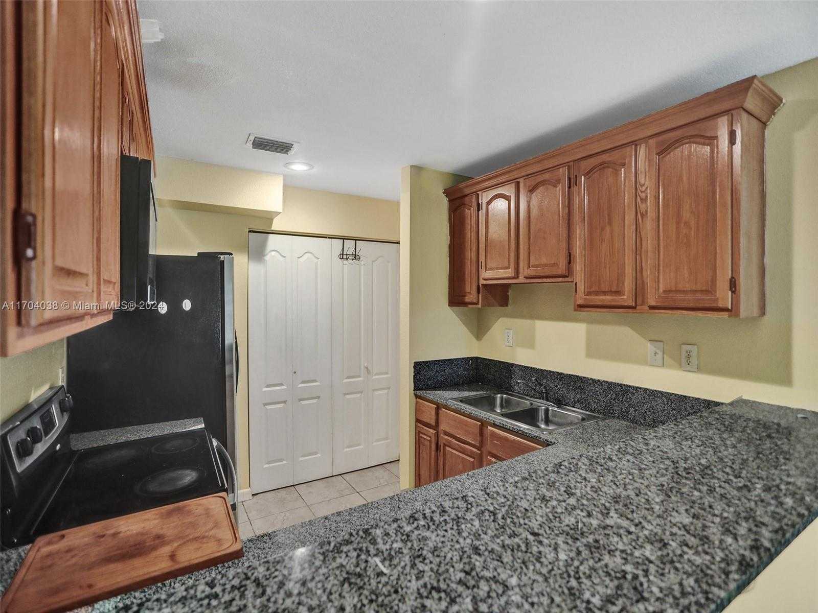 Small Image of 421 NORTH WEST 40TH CT #4, Oakland Park Number 7