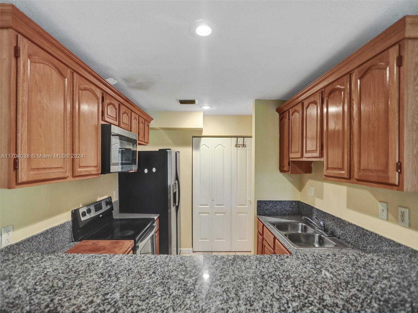 Small Image of 421 NORTH WEST 40TH CT #4, Oakland Park Number 8