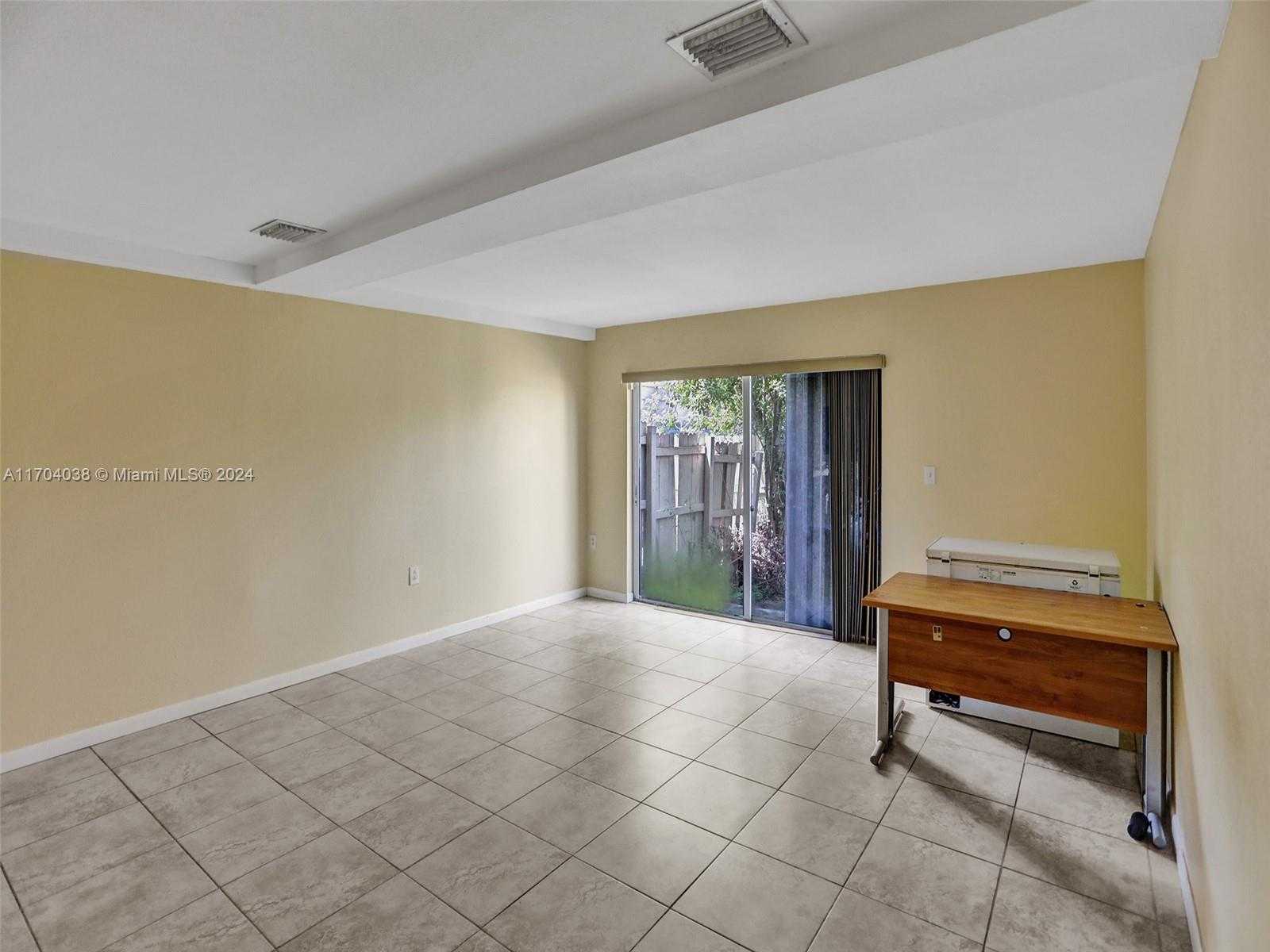 Small Image of 421 NORTH WEST 40TH CT #4, Oakland Park Number 9