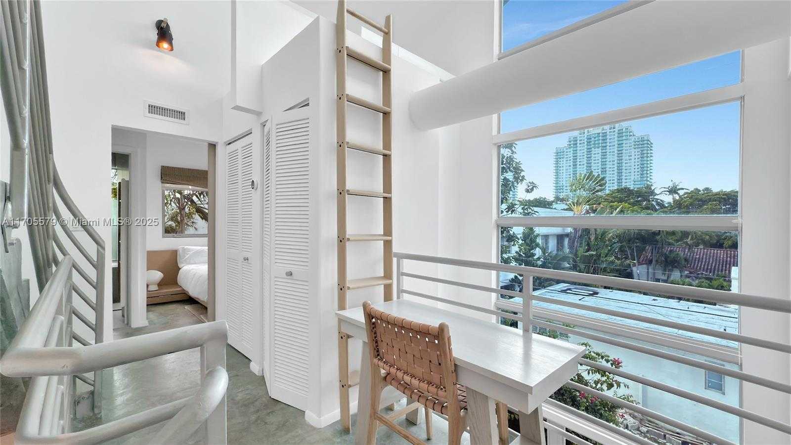 Small Image of 734 MICHIGAN AVE #2, Miami Beach Number 17