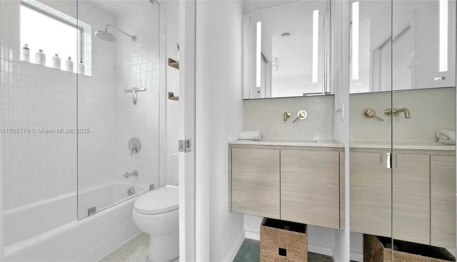 Small Image of 734 MICHIGAN AVE #2, Miami Beach Number 24