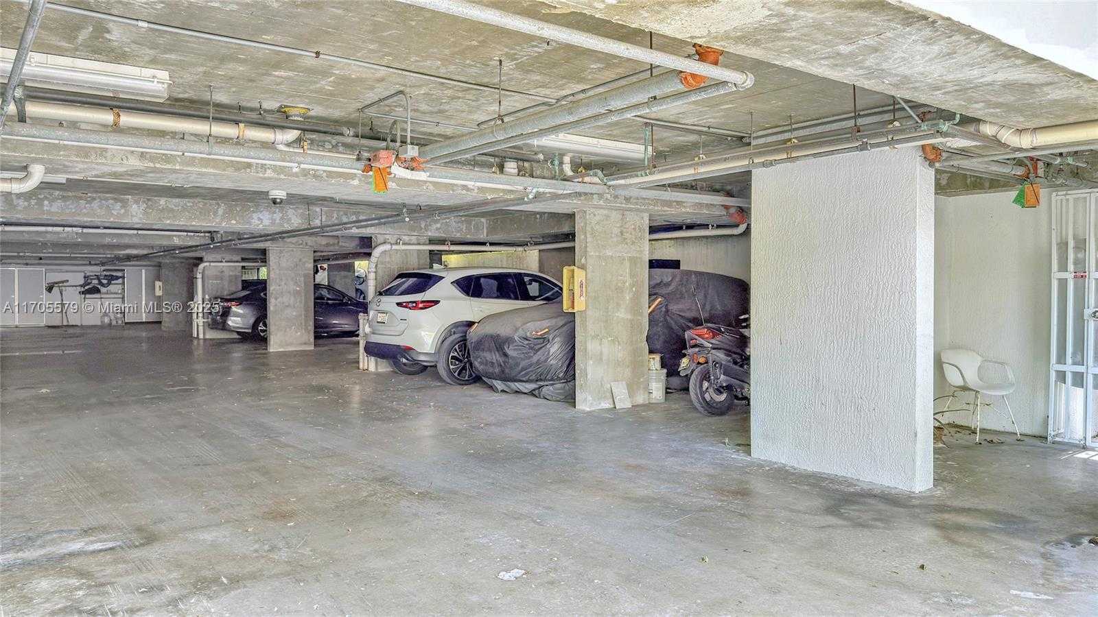 Small Image of 734 MICHIGAN AVE #2, Miami Beach Number 46