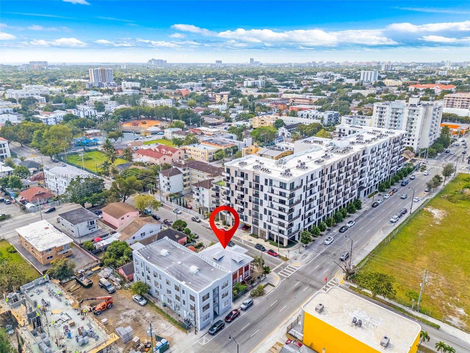 Small Image of 676 SOUTH WEST 1ST ST, Miami Number 6