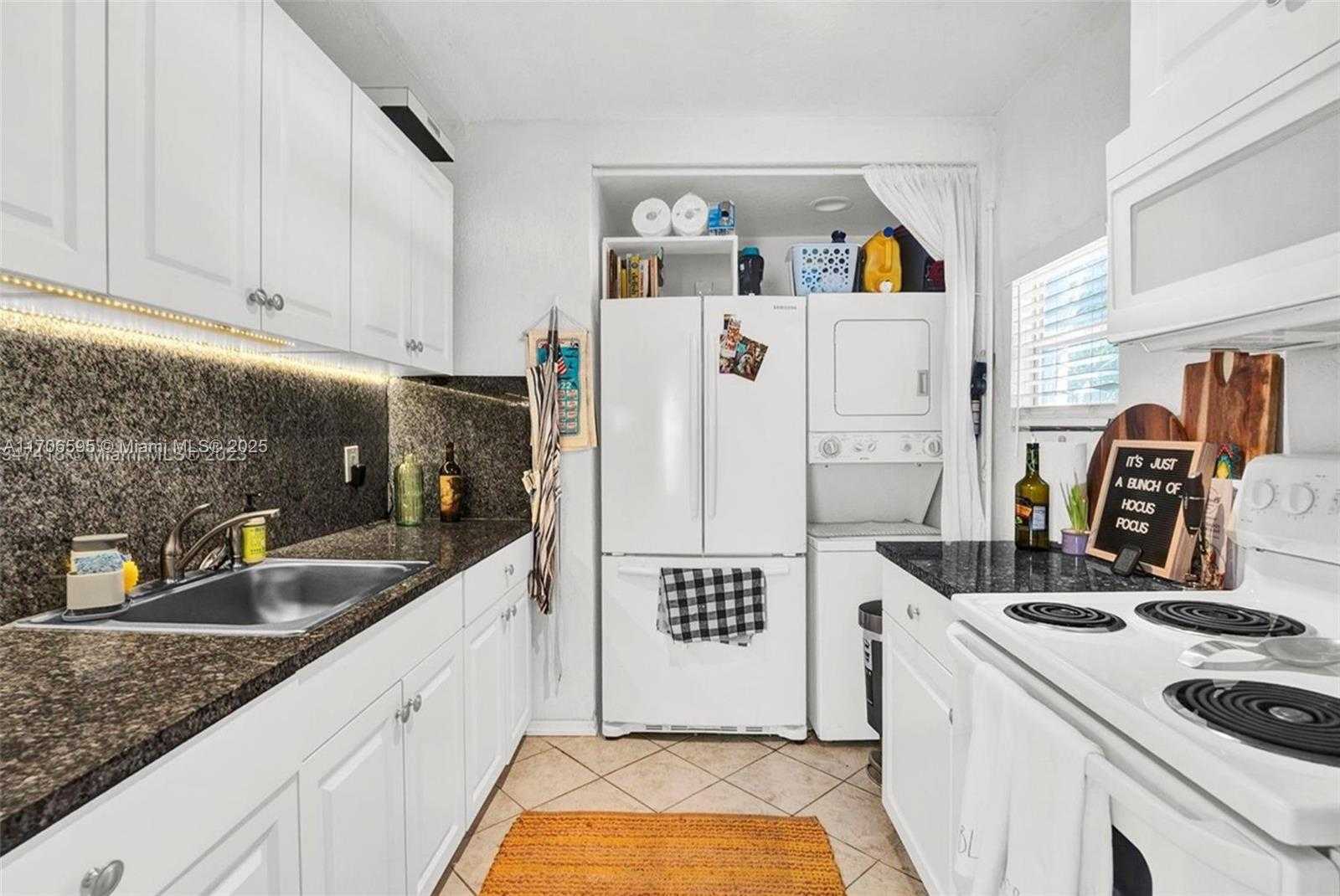 Small Image of 1215 NORTH EAST 6TH ST #4, Fort Lauderdale Number 4
