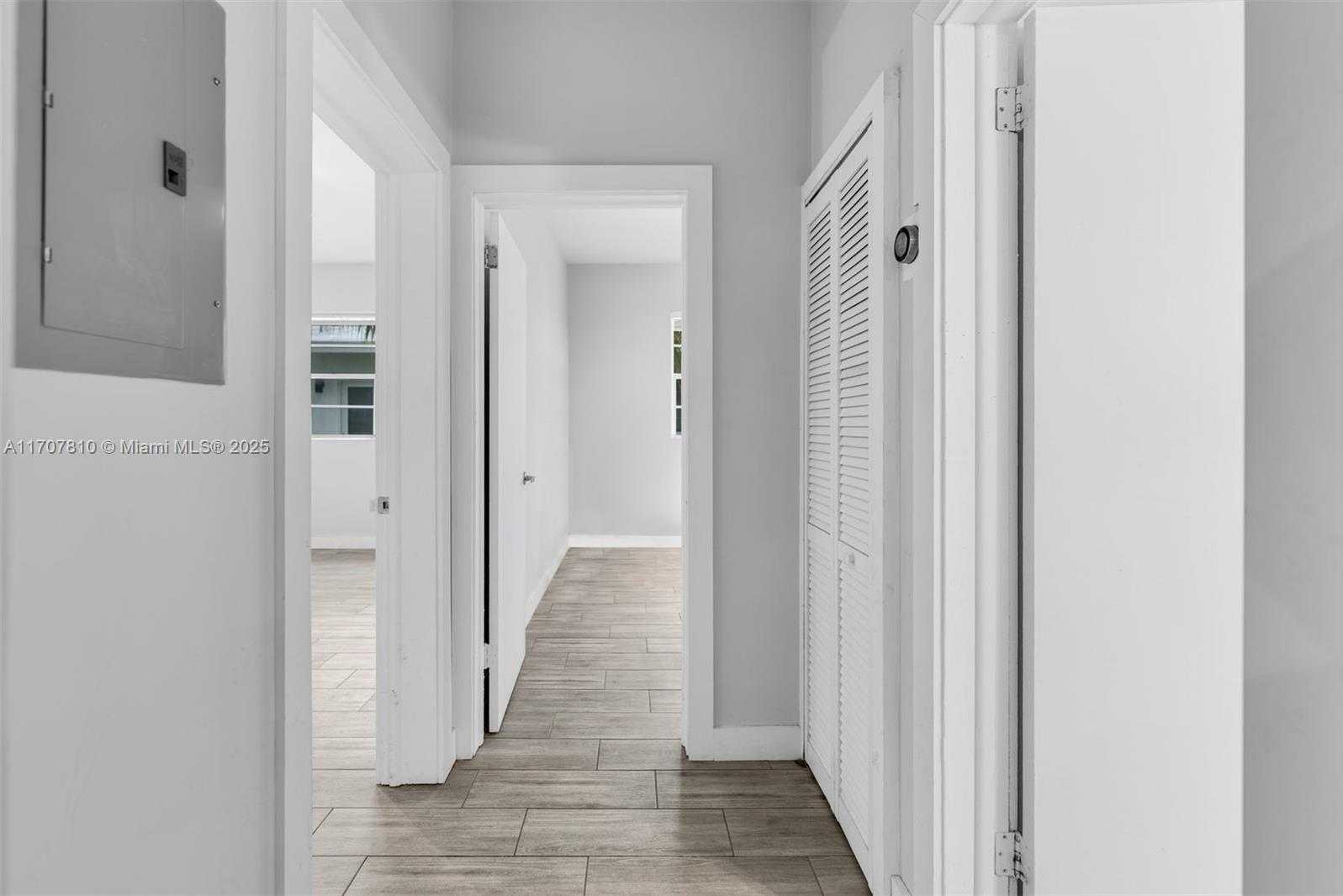 Small Image of 1622 BAY RD #4, Miami Beach Number 19