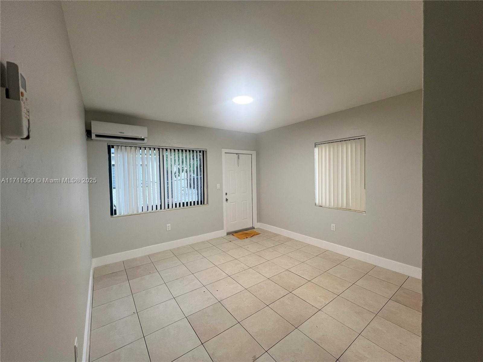 Small Image of 5520 NORTH EAST 1ST CT, Miami Number 13