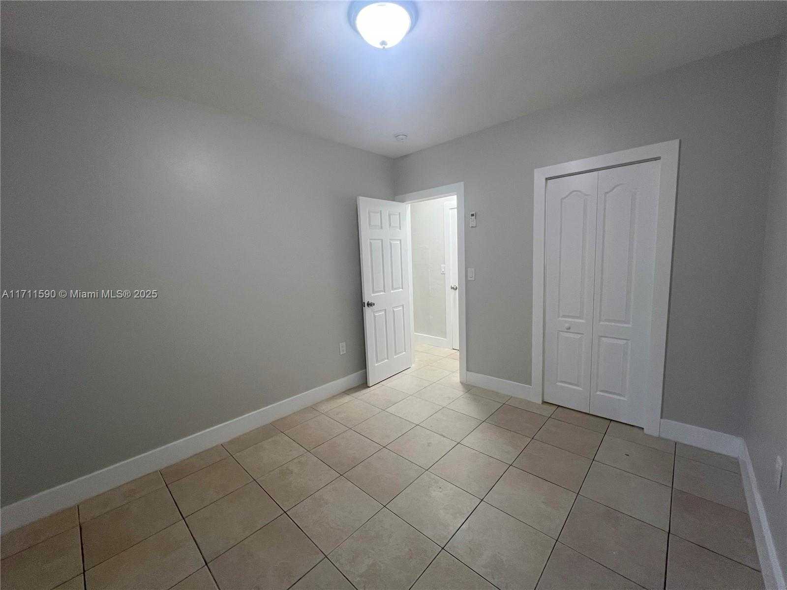 Small Image of 5520 NORTH EAST 1ST CT, Miami Number 18