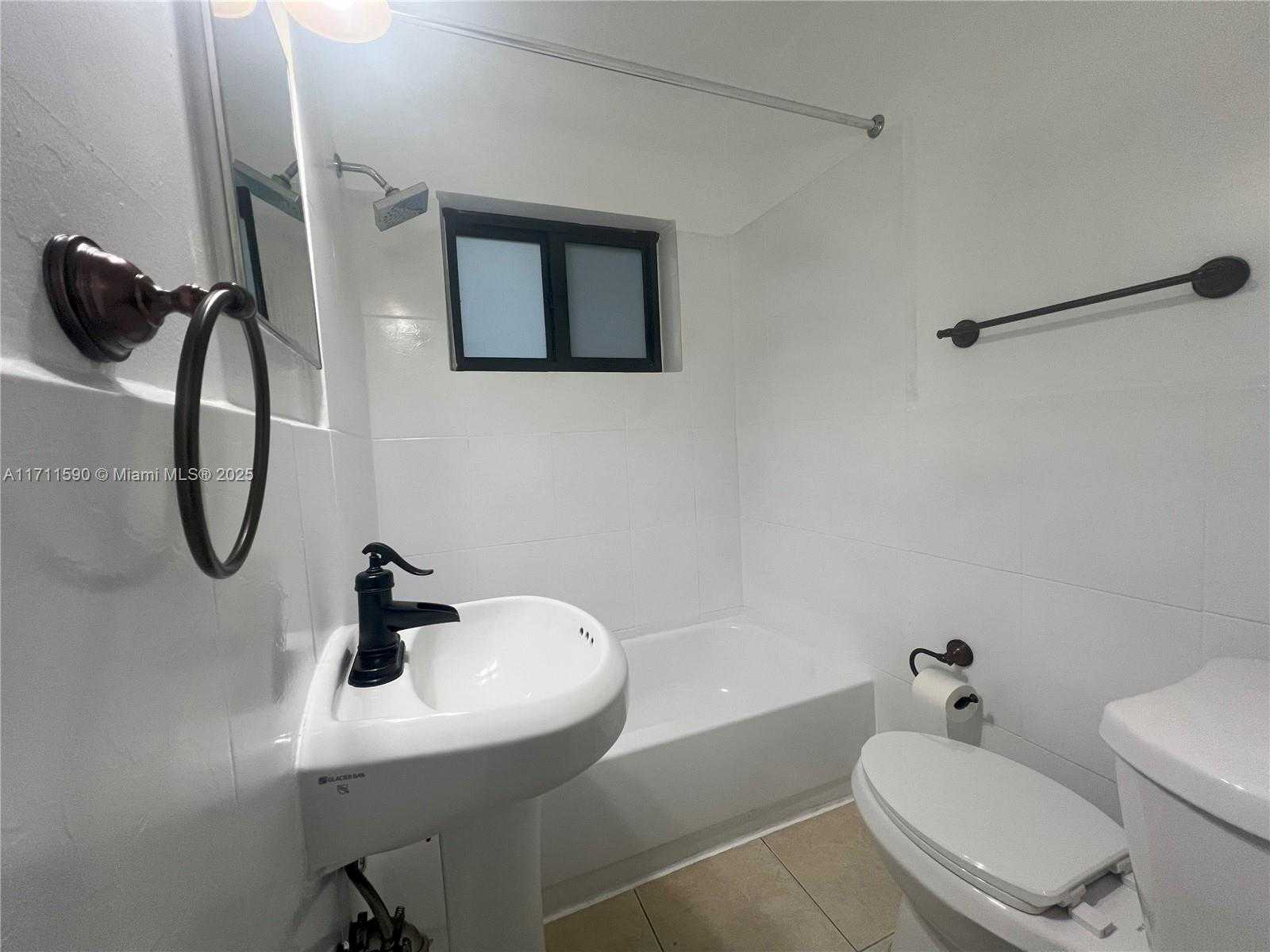Small Image of 5520 NORTH EAST 1ST CT, Miami Number 20