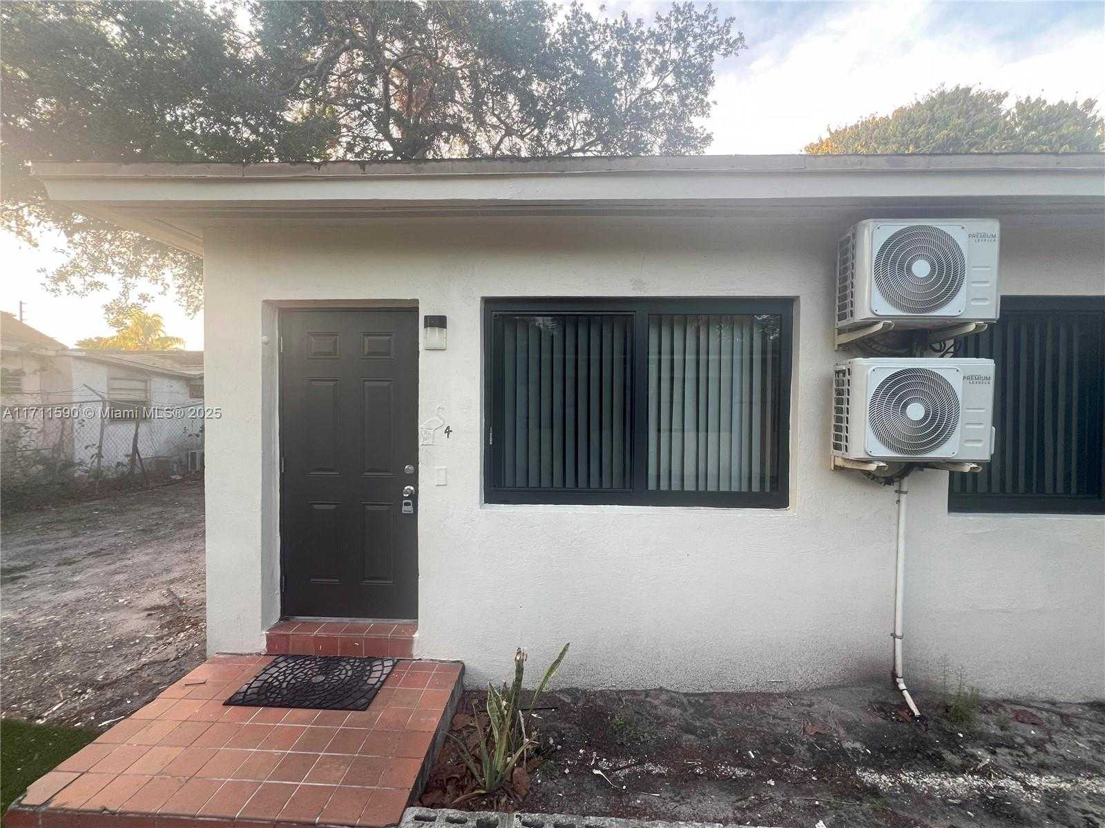 Small Image of 5520 NORTH EAST 1ST CT, Miami Number 23