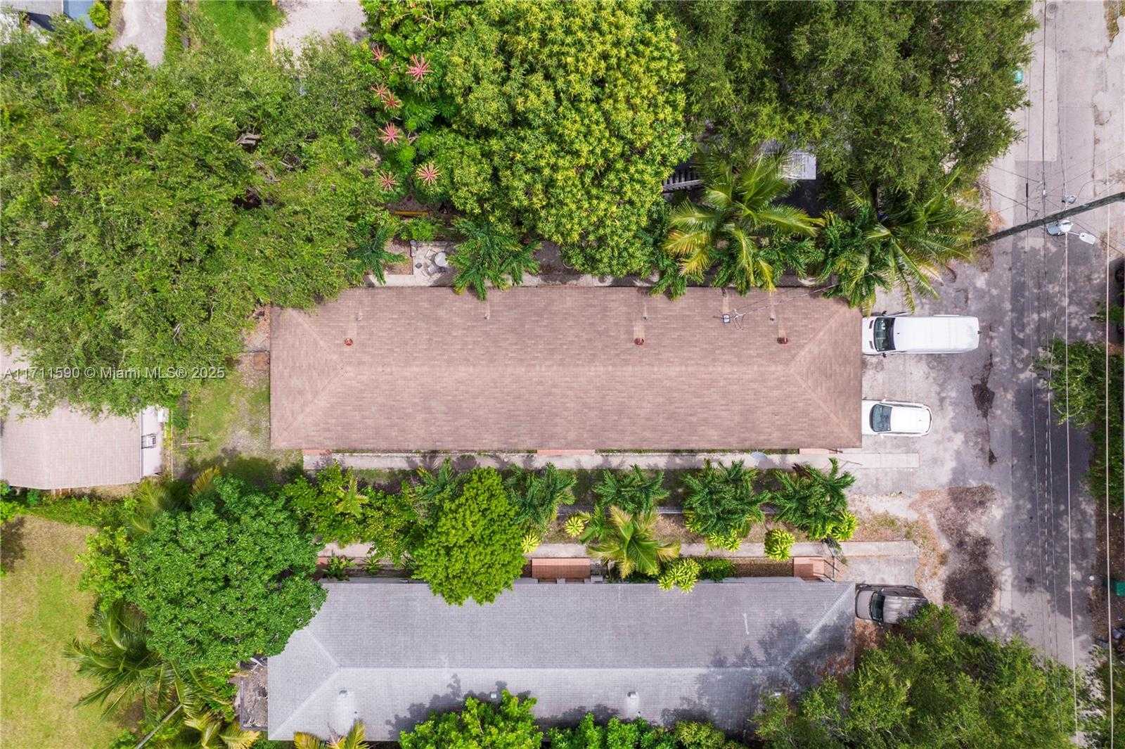 Small Image of 5520 NORTH EAST 1ST CT, Miami Number 3