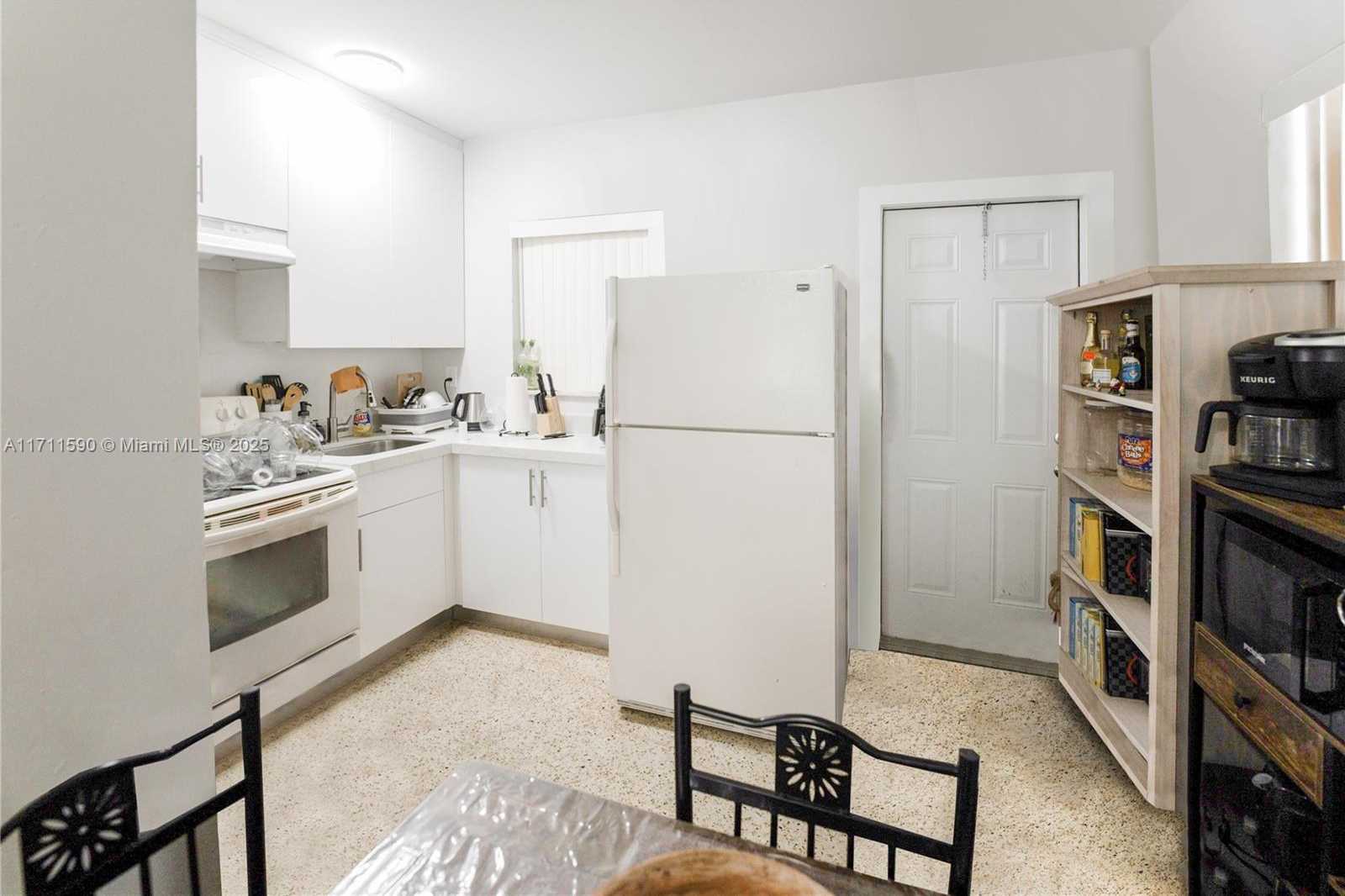 Small Image of 5520 NORTH EAST 1ST CT, Miami Number 35