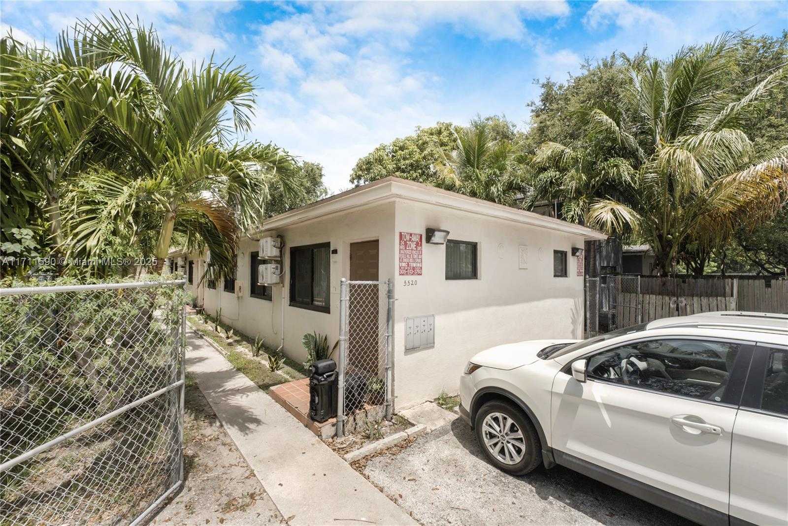 Small Image of 5520 NORTH EAST 1ST CT, Miami Number 6