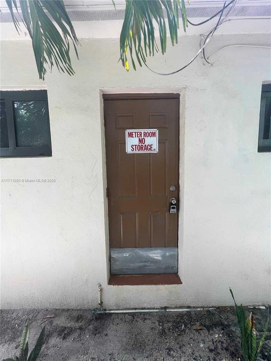 Small Image of 5520 NORTH EAST 1ST CT, Miami Number 8