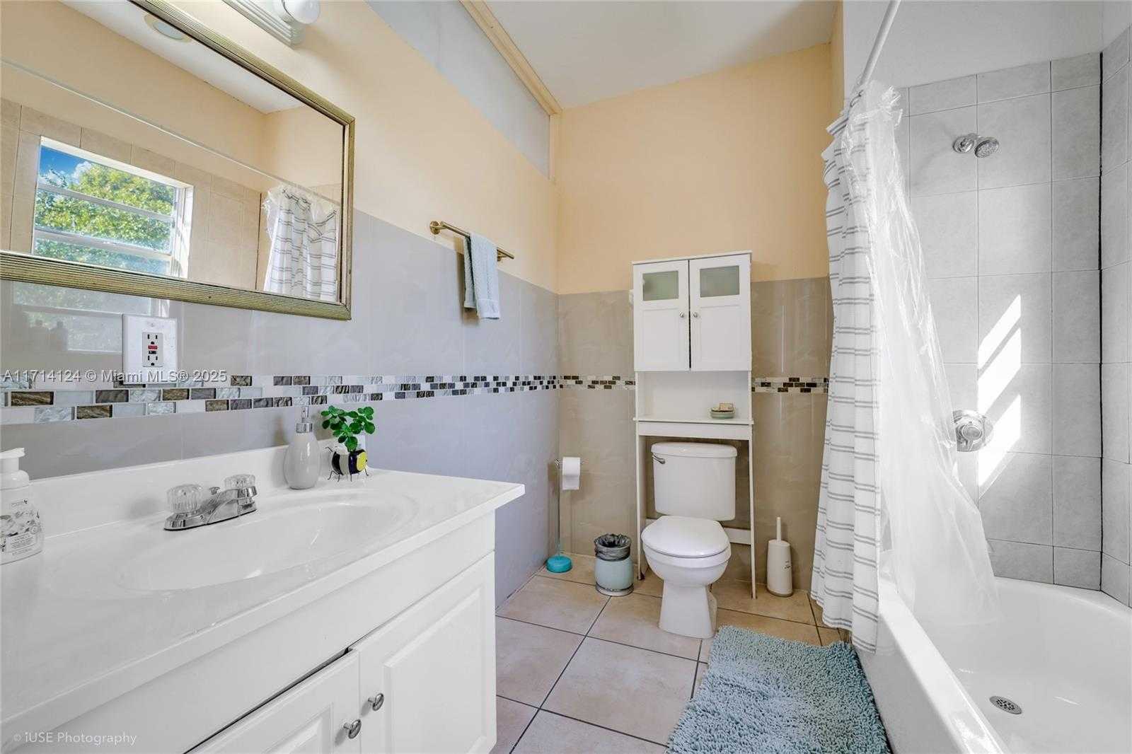 Small Image of 1678 SOUTH WEST 11TH ST #4, Miami Number 3