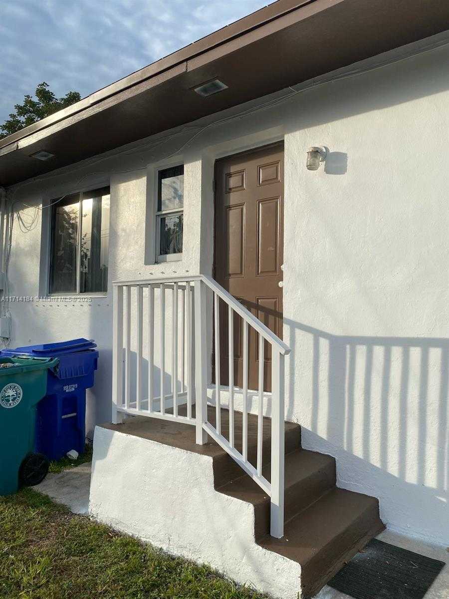 Small Image of 2900 NORTH WEST 10TH AVE, Miami Number 7