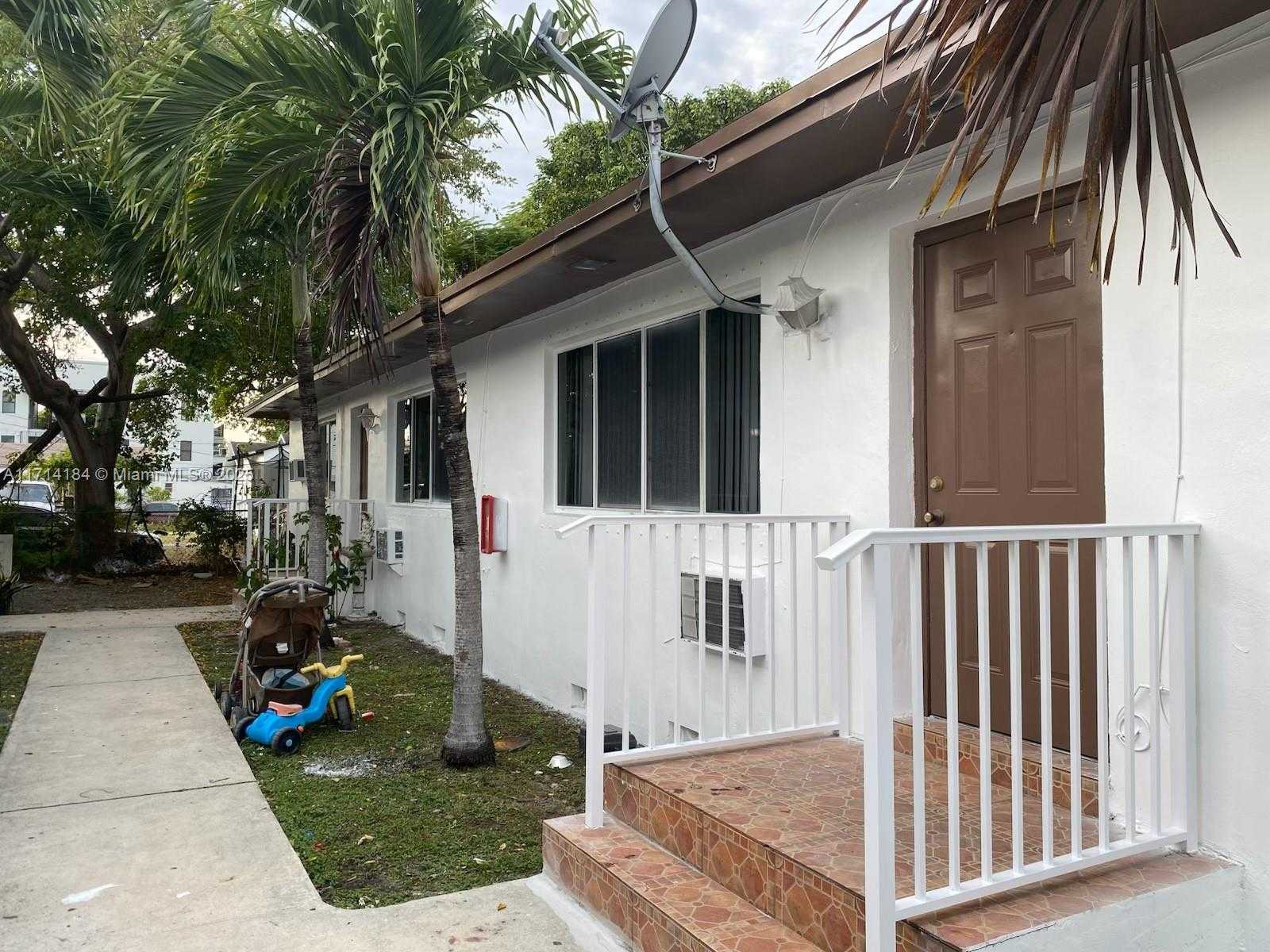 Small Image of 2900 NORTH WEST 10TH AVE, Miami Number 8