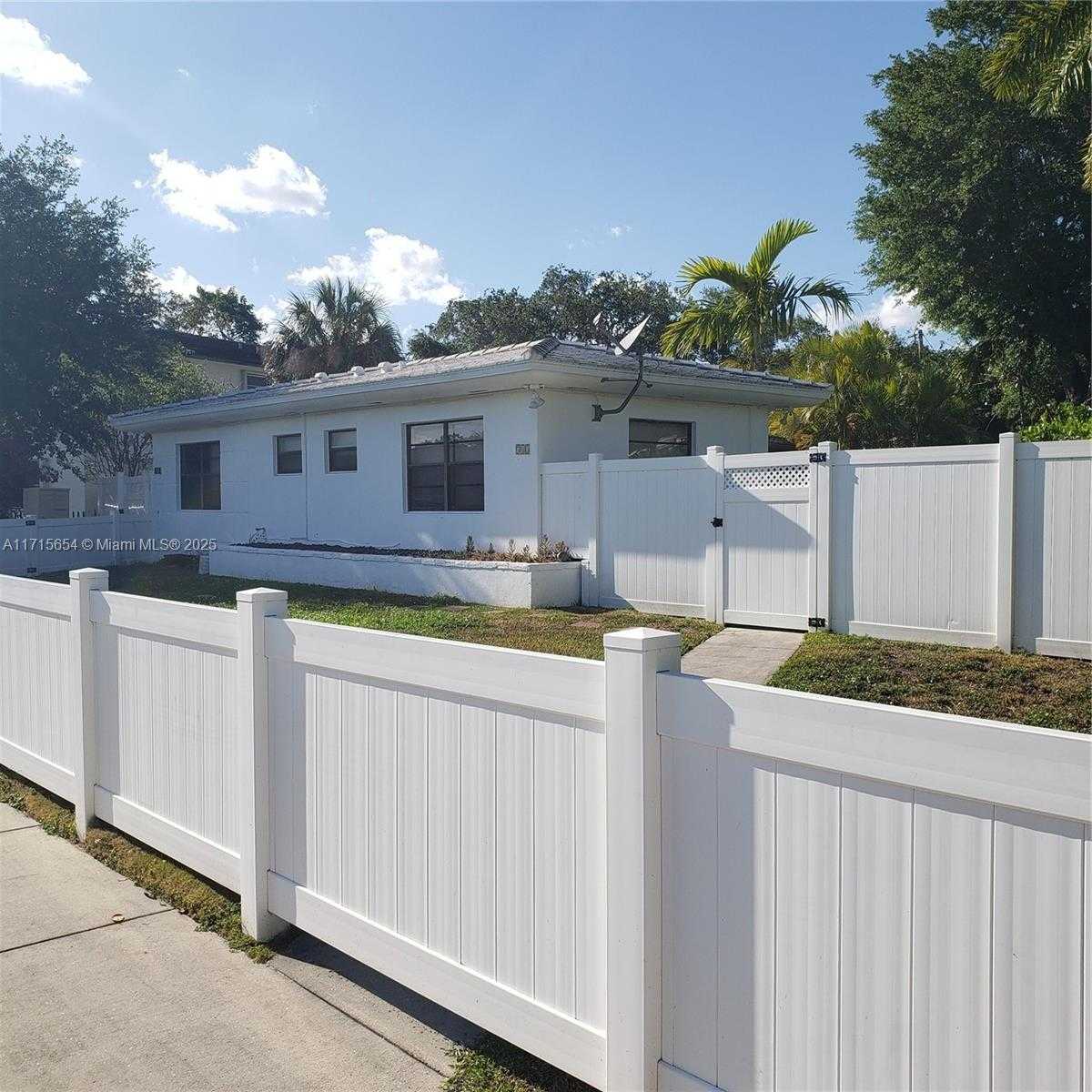 Small Image of 715 NORTH EAST 92ND ST #4, Miami Shores Number 11