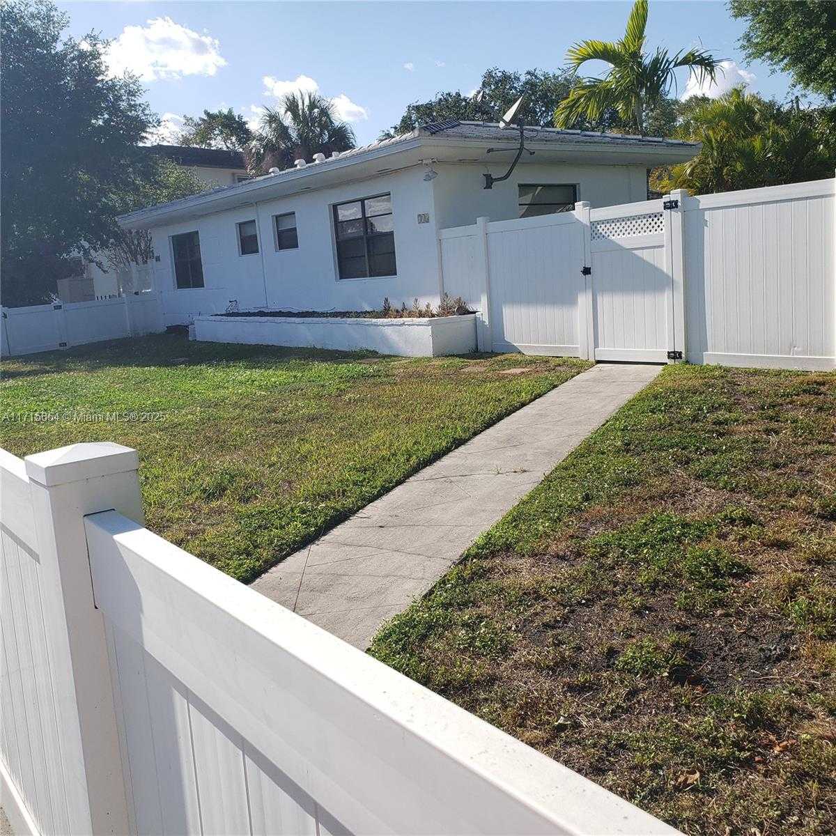 Small Image of 715 NORTH EAST 92ND ST #4, Miami Shores Number 12