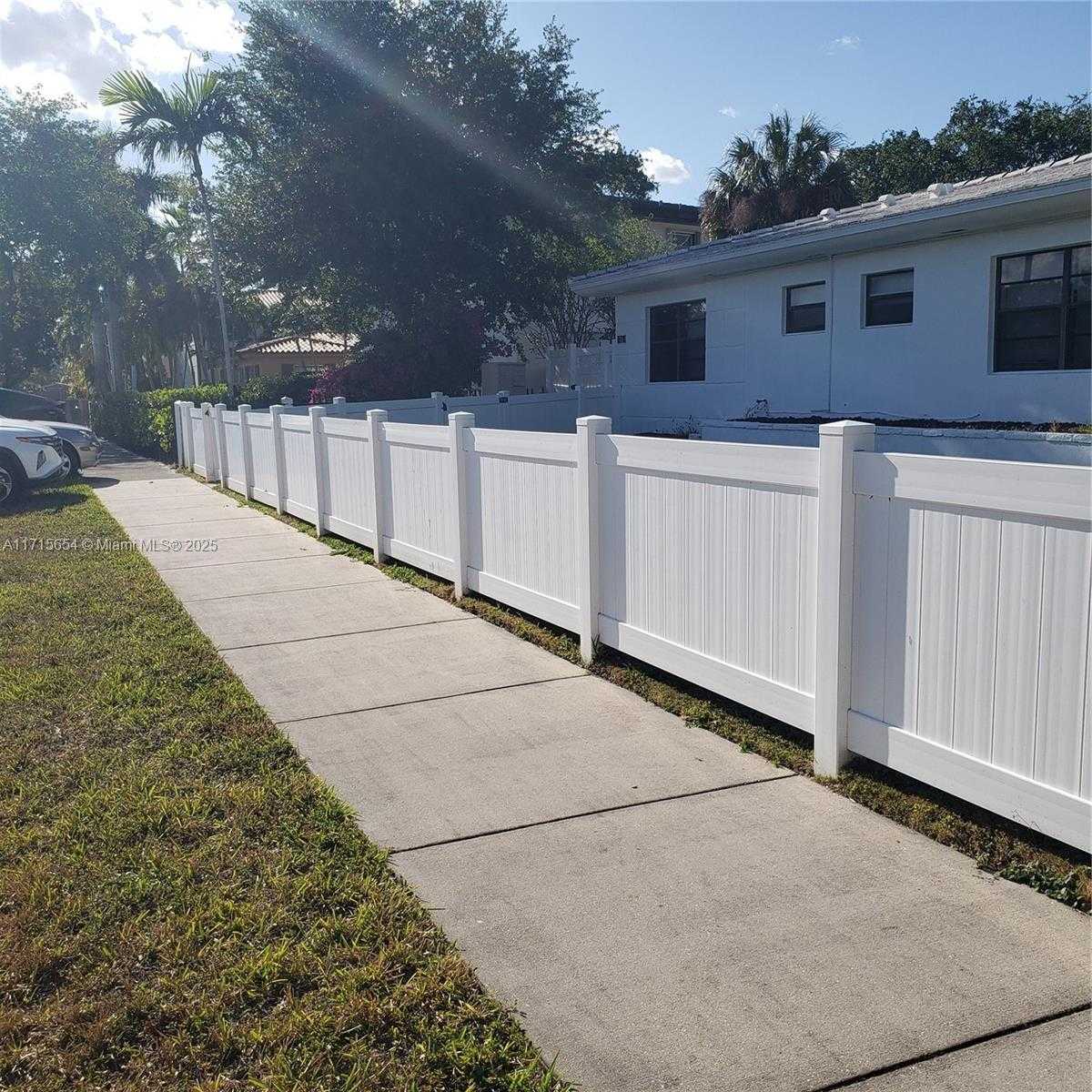 Small Image of 715 NORTH EAST 92ND ST #4, Miami Shores Number 13