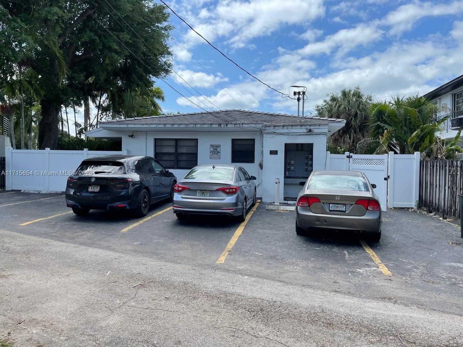 Small Image of 715 NORTH EAST 92ND ST #4, Miami Shores Number 18