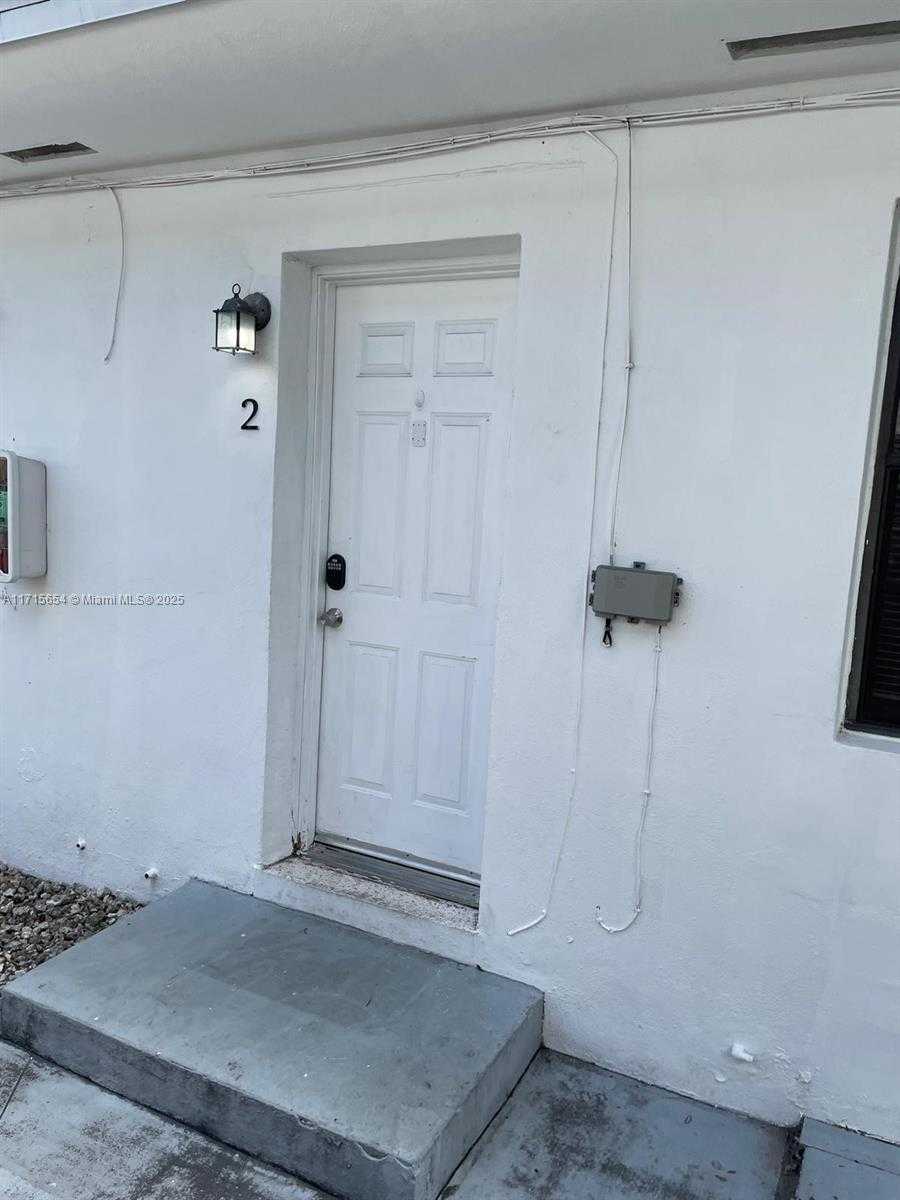 Small Image of 715 NORTH EAST 92ND ST #4, Miami Shores Number 22
