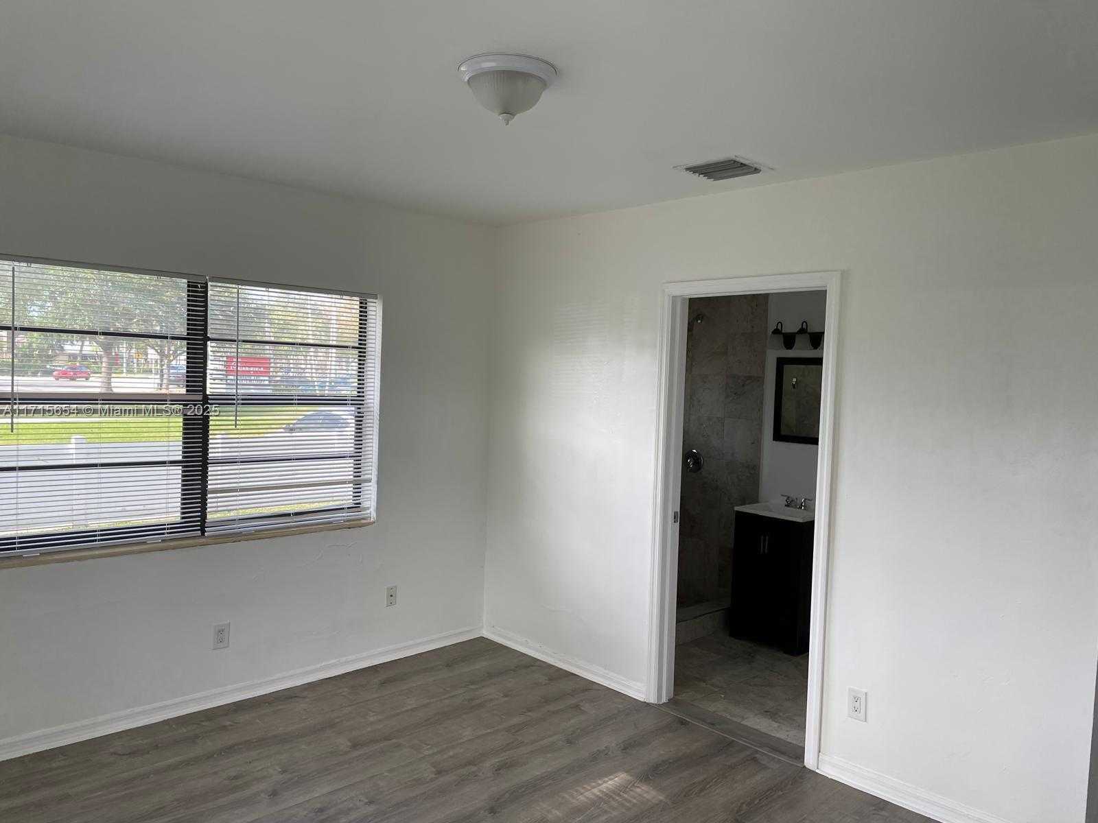 Small Image of 715 NORTH EAST 92ND ST #4, Miami Shores Number 30