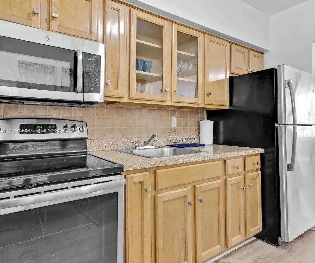 Small Image of 715 NORTH EAST 92ND ST #4, Miami Shores Number 5
