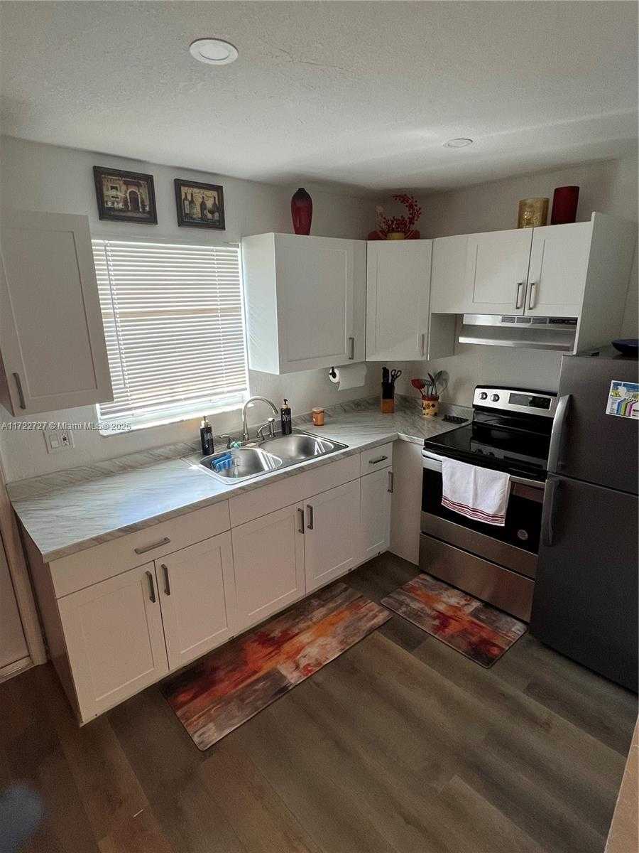 Small Image of 228 NORTH WEST 9TH AVE #2, Dania Beach Number 16