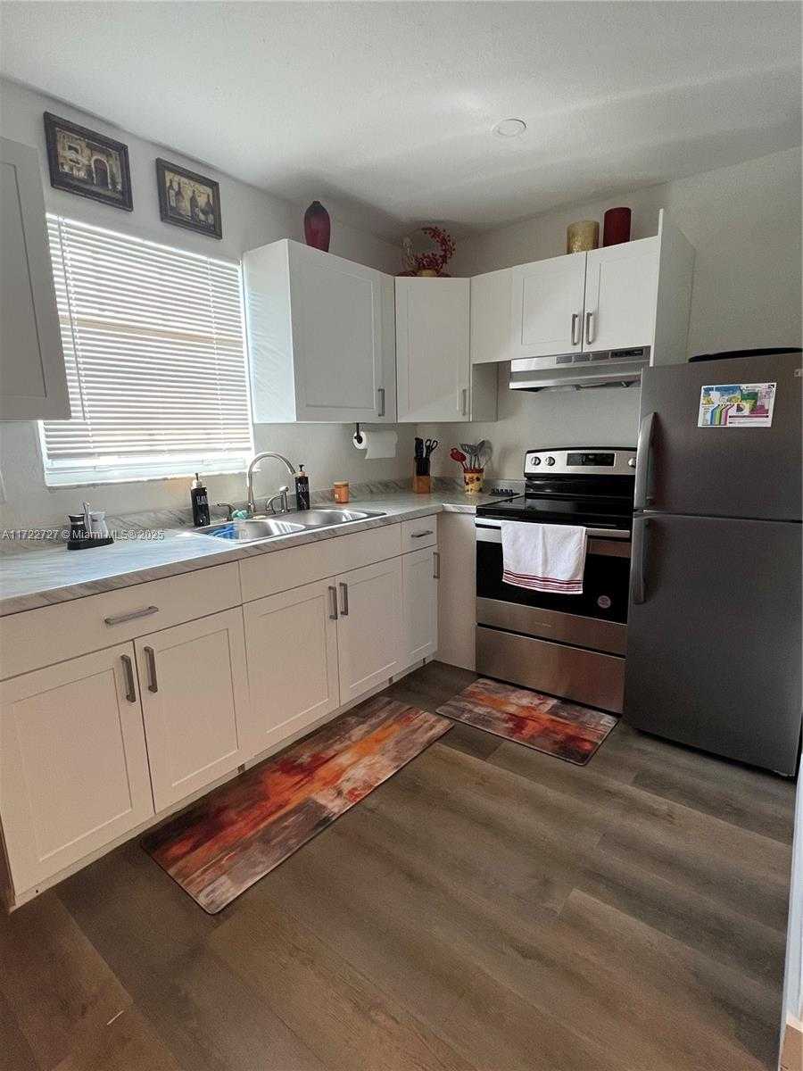 Small Image of 228 NORTH WEST 9TH AVE #2, Dania Beach Number 18