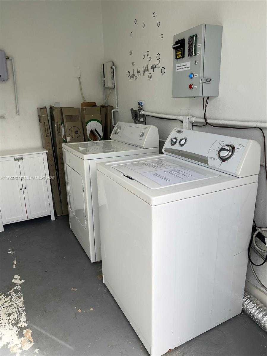 Small Image of 228 NORTH WEST 9TH AVE #2, Dania Beach Number 19