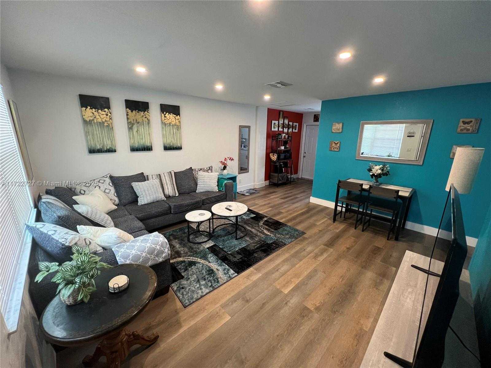 Small Image of 228 NORTH WEST 9TH AVE #2, Dania Beach Number 4
