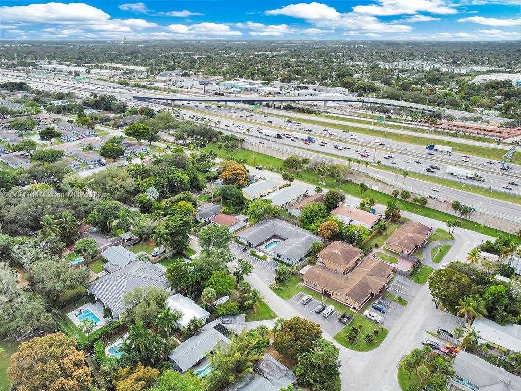 Small Image of 215 SOUTH WEST 19TH AVE, Fort Lauderdale Number 26