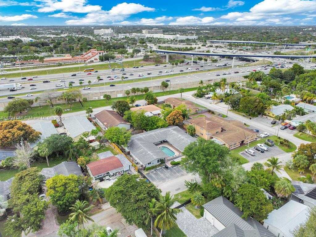 Small Image of 215 SOUTH WEST 19TH AVE, Fort Lauderdale Number 27