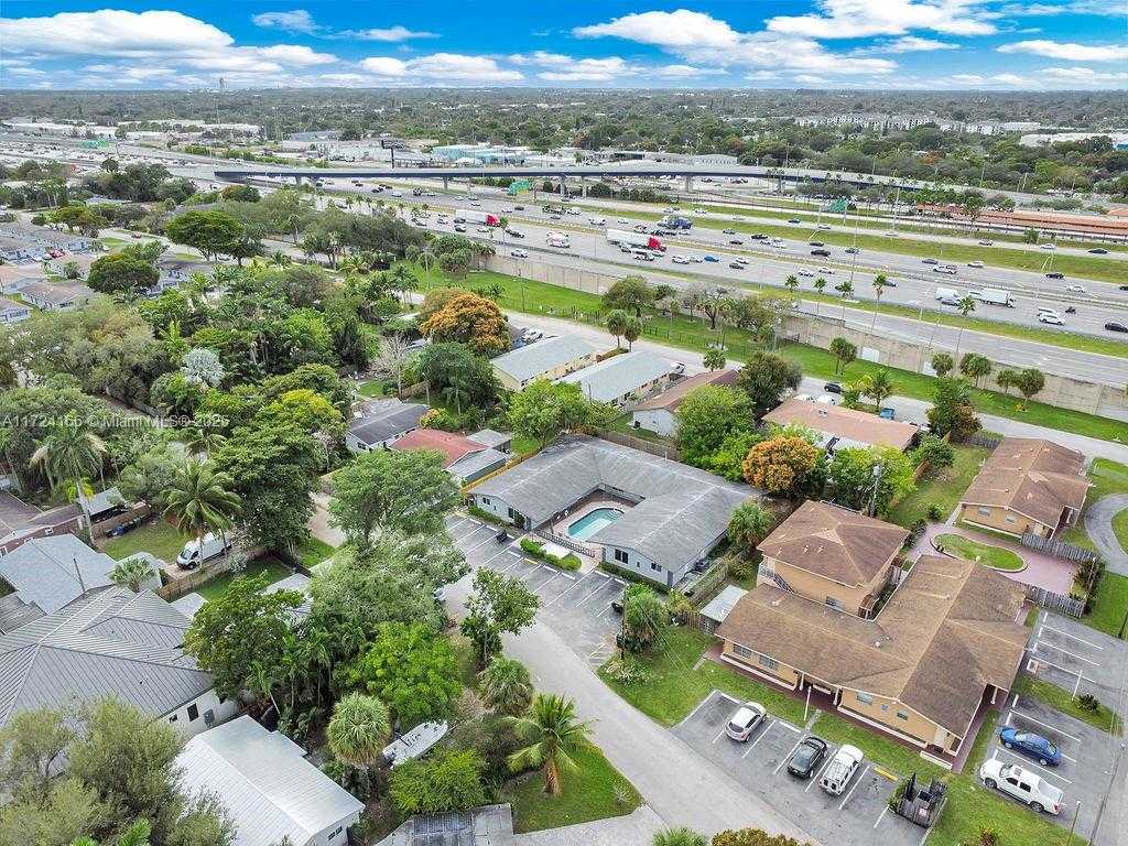 Small Image of 215 SOUTH WEST 19TH AVE, Fort Lauderdale Number 30