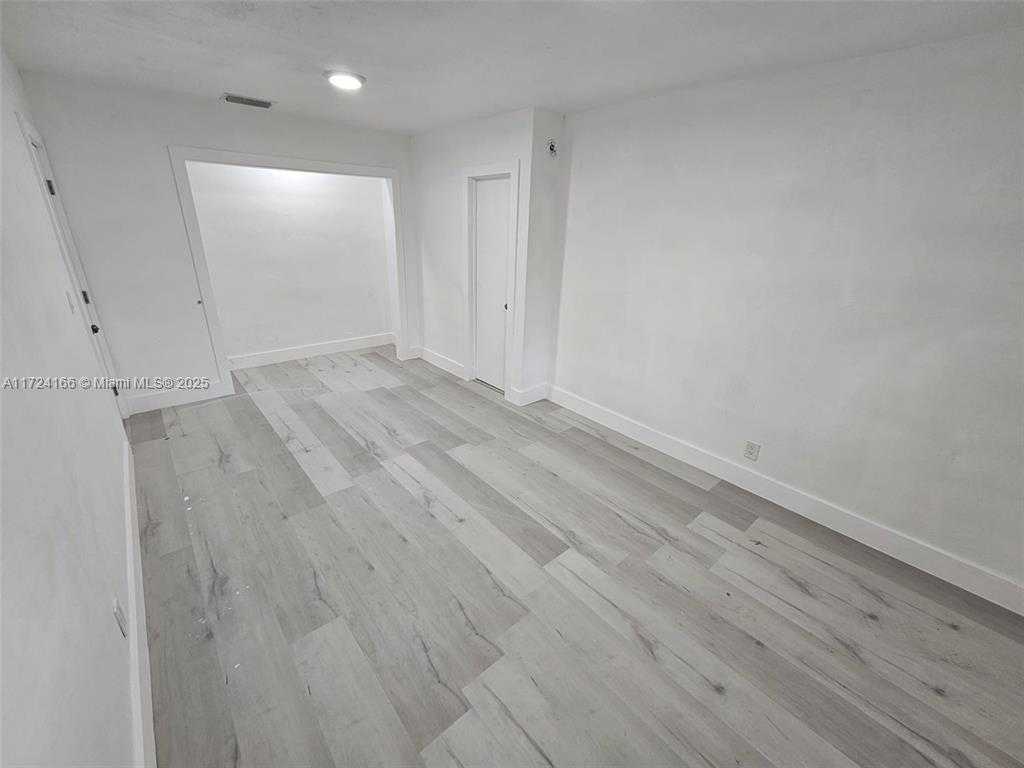 Small Image of 215 SOUTH WEST 19TH AVE, Fort Lauderdale Number 9