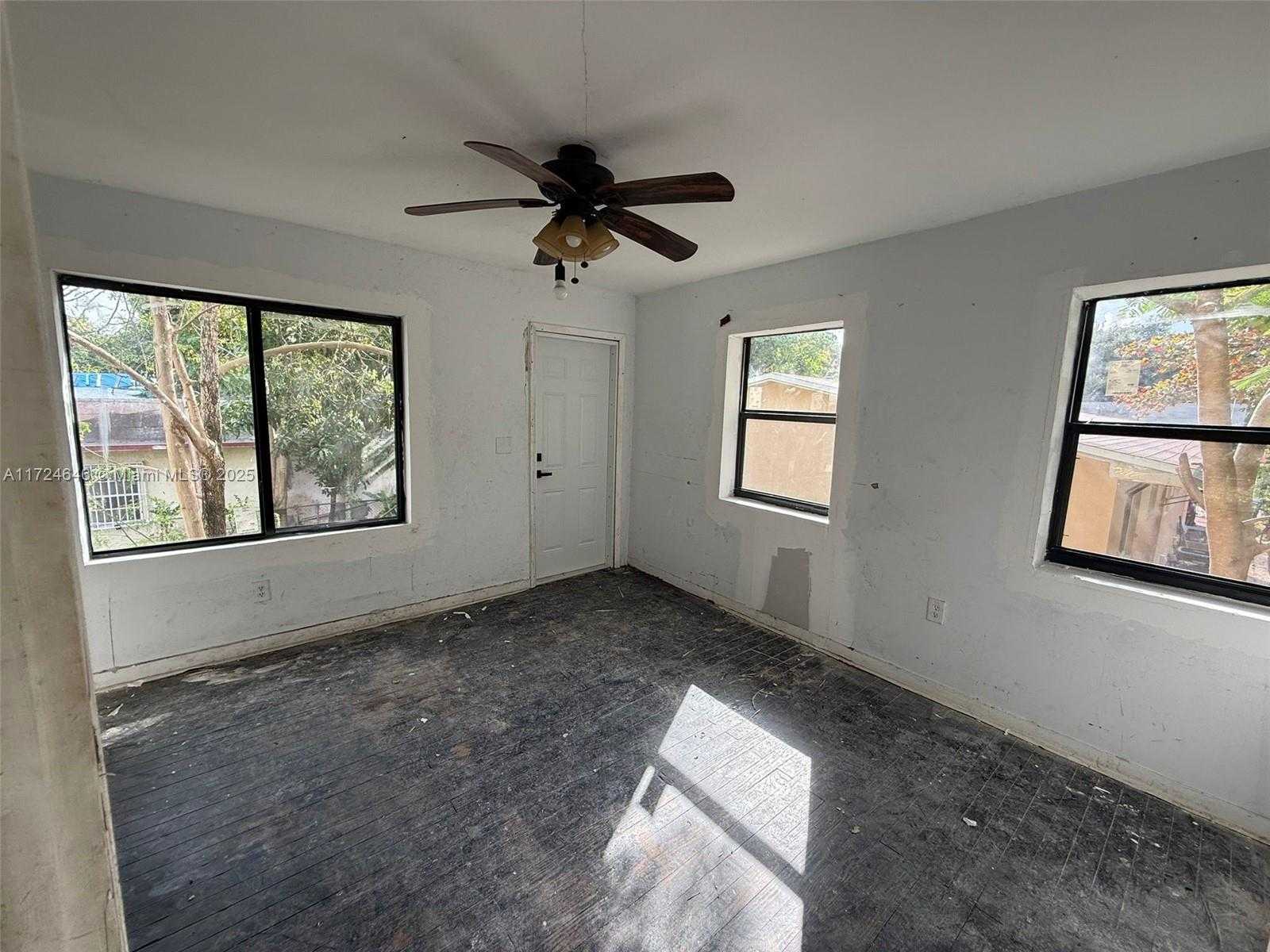 Small Image of 26 NORTH EAST 60TH ST, Miami Number 14