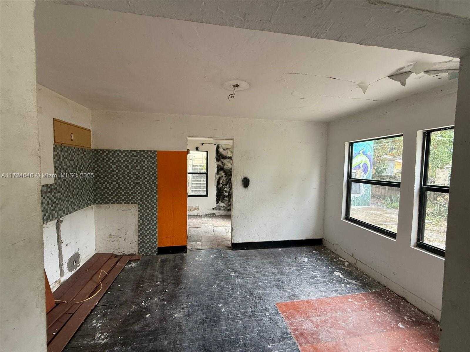 Small Image of 26 NORTH EAST 60TH ST, Miami Number 19