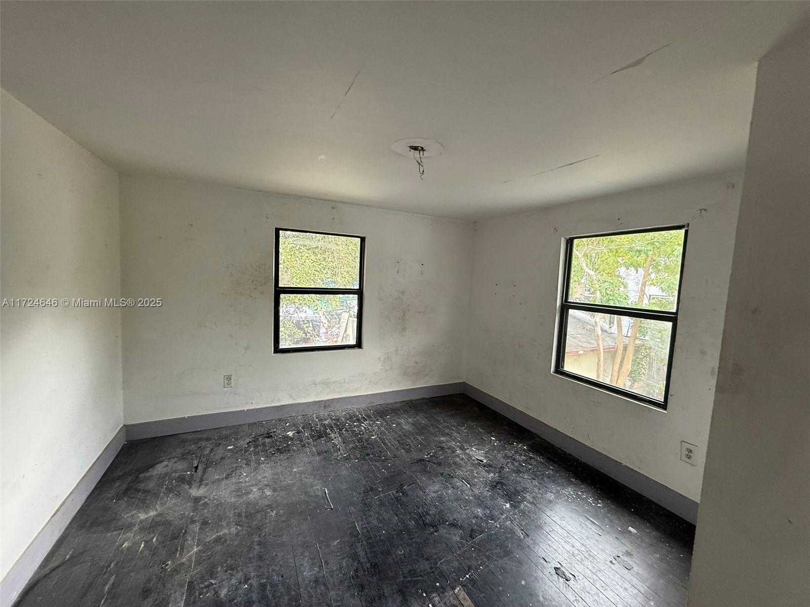 Small Image of 26 NORTH EAST 60TH ST, Miami Number 23