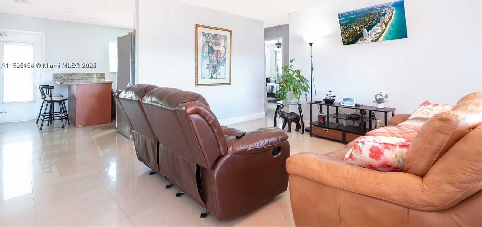 Small Image of 2800 NORTH WEST 94TH ST, Miami Number 13